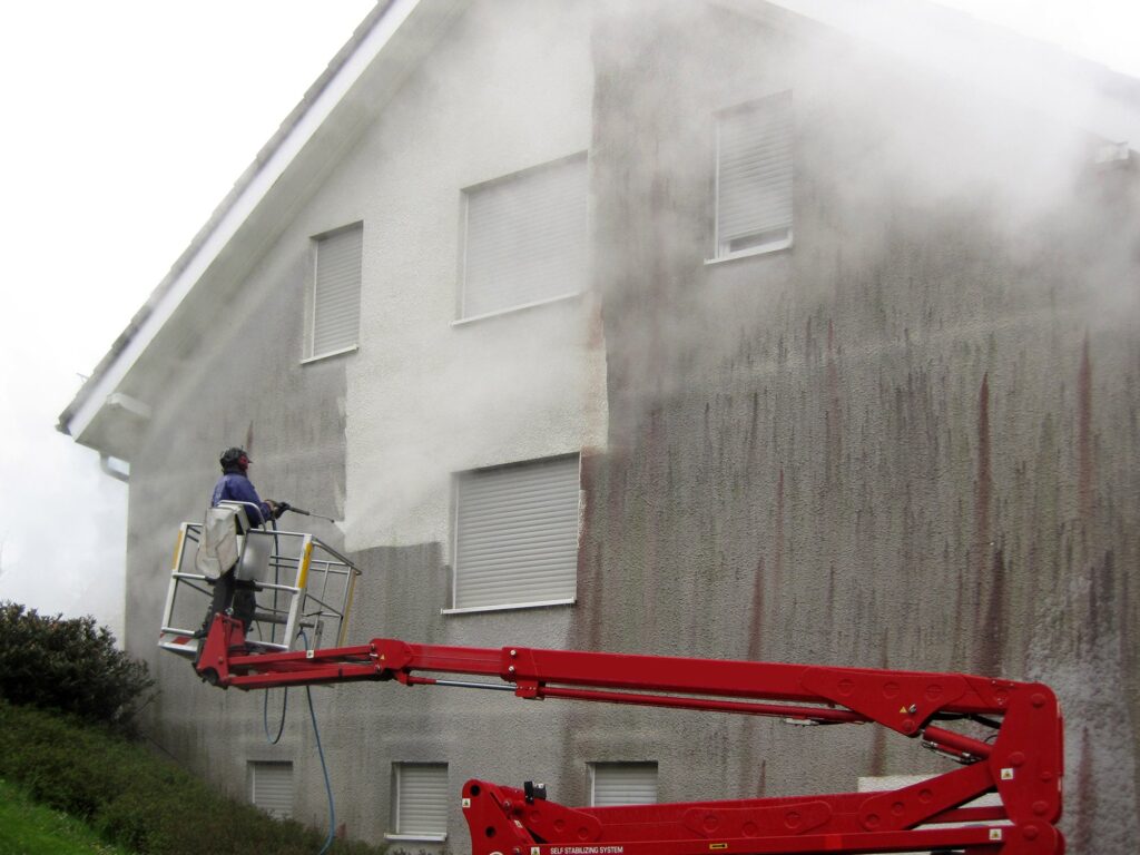 Fassadenclean CO GmbH – professionelle Fassadenreinigung für dauerhaft schöne Immobilien Galerie